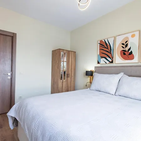 Appartement 212 Outlet Karsisinda Lux N7 *