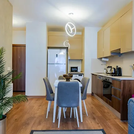 Apartman 212 Outlet Karsisinda Lux N7
