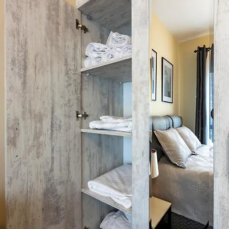 212 Outlet Karsisinda Lux N7 *