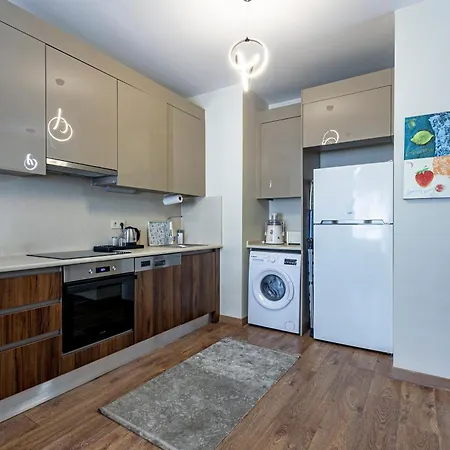 212 Outlet Karsisinda Lux N7